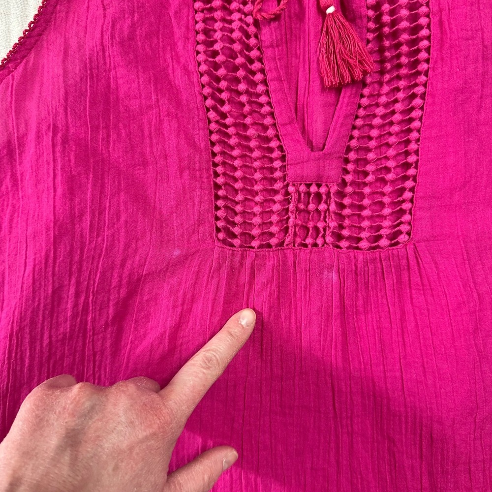 Y2K Hollister pink crochet-style babydoll tank top with tassels size M - Picture 3 of 9